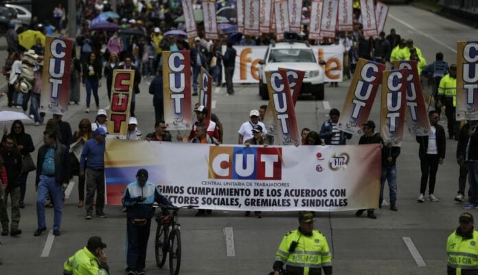 Sindicatos de Colombia apoyan la campaña presidencial de Gustavo Petro