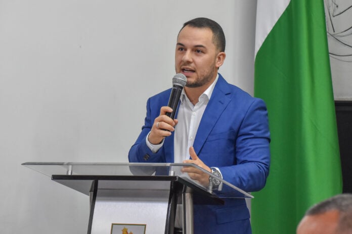 Alder Cruz renuncia al consejo de Sabaneta