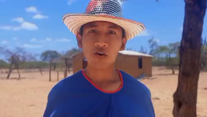 Indígena Wayuu sorprende a Colombia