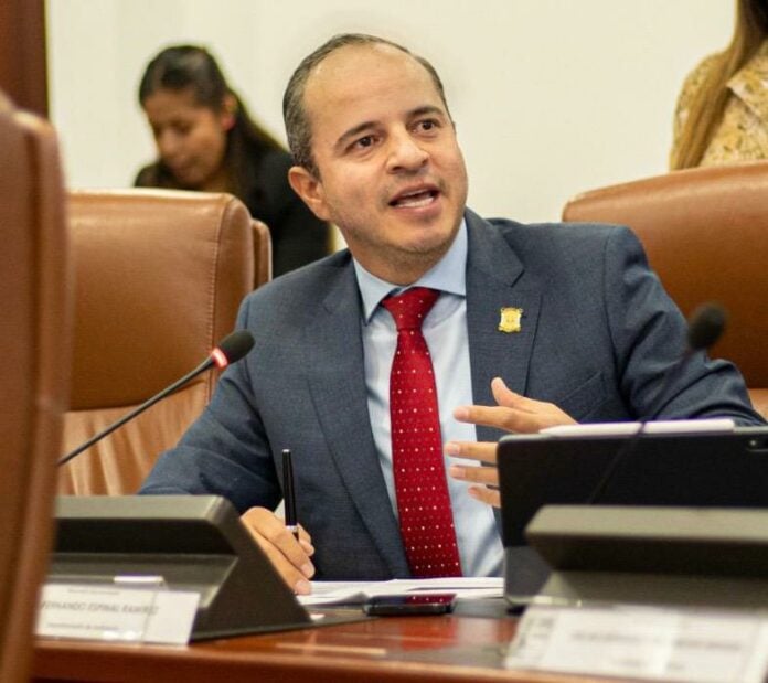 Representante Juan Espinal cuestiona declaraciones del presidente de Ecopetrol en el congreso de la ANDI