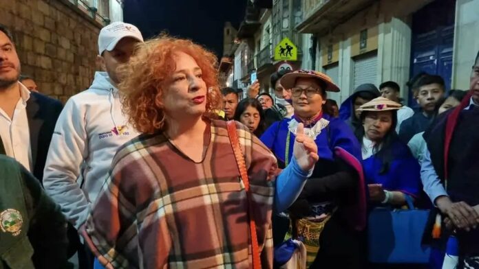 Indígenas que fueron a apoyar a Petro en Bogotá, terminaron protestando en su contra